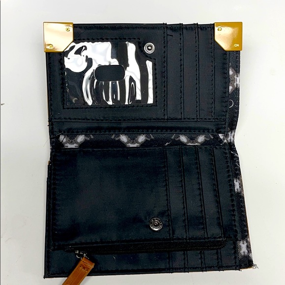 Brand New- Jessica Simpson wallet brown - Picture 2 of 5